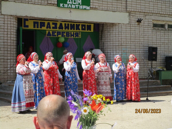 24 июня  на площадке Шевырталовского  сельского Дома Культуры    прошёл традиционный праздник   День деревни   « Люблю тебя, мой край родной»