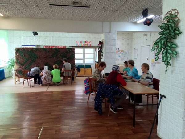 В Заевском СДК прошло познавательное чаепитие для женщин-волонтеров: «Земля именинница".