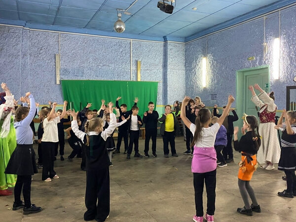 с 16 по 17 сентября в Районном Доме культуры прошло традиционное мероприятие "Осенины" для учащихся начальных классов.