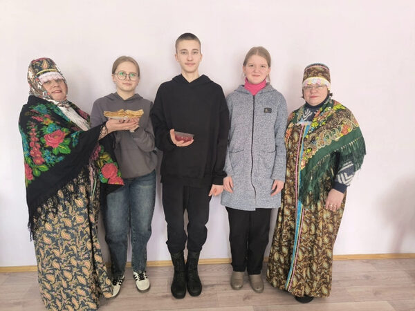 Масленица — один из самых весёлых праздников, который отражает вековые традиции, бережно хранимые и передаваемые из поколения в поколение.