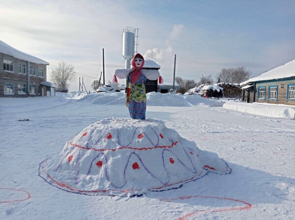  22 февраля в селе Синегорье на площади у Дома культуры прошел праздник «Широкая Масленица!».