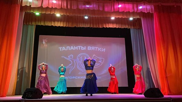 Танцевальный коллектив восточного танца