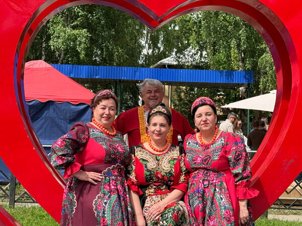 «Свои, деревенски» покоряют «Завалинку»